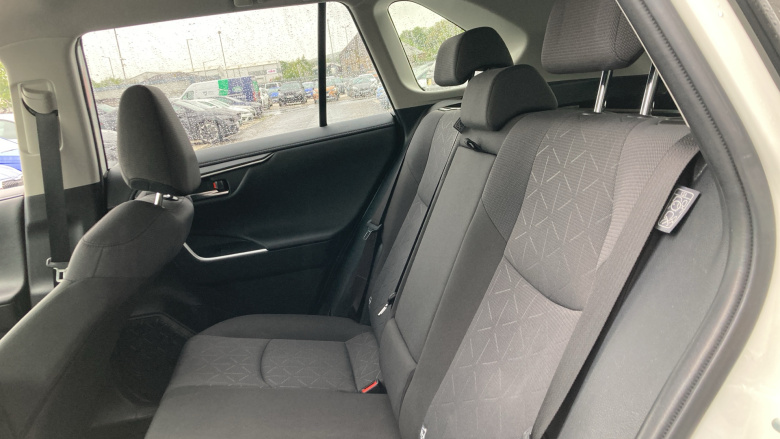 Toyota RAV4 2.5 VVT-i Hybrid Design 5dr CVT Hybrid Estate